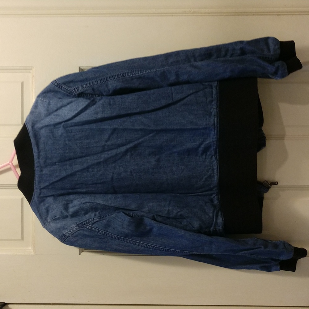 Jacket - Picture 4 of 4